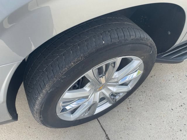Used 2024 Chevrolet Tahoe High Country AWD/4WD image 4