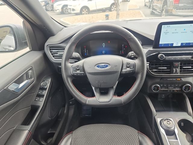 Certified 2023 Ford Escape ST-Line AWD/4WD image 9