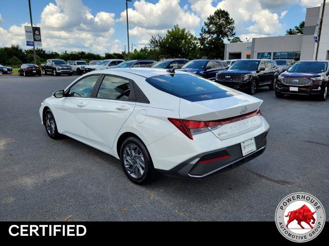 Used 2024 Hyundai Elantra SEL FWD image 4