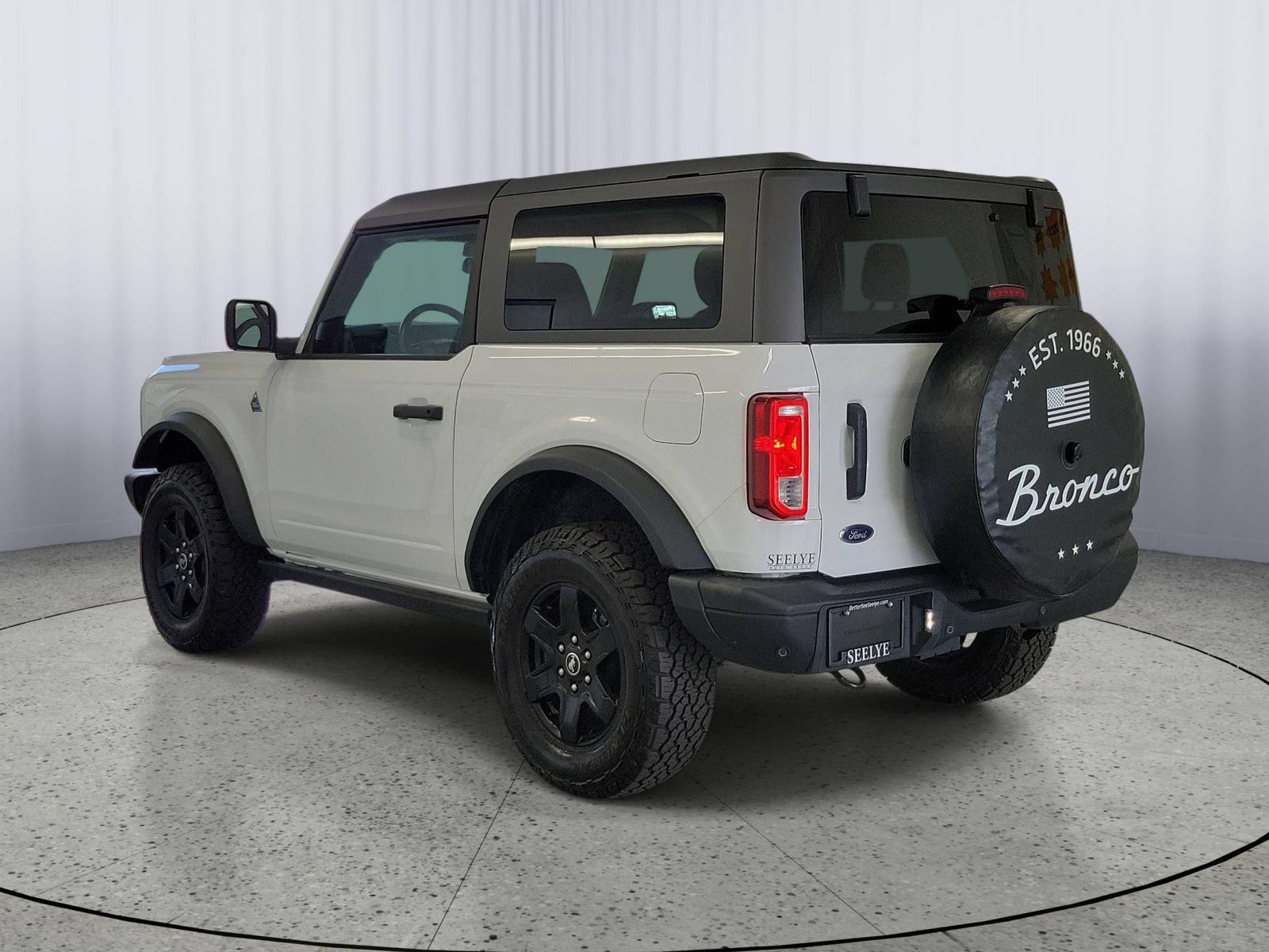 Certified 2024 Ford Bronco Black Diamond AWD/4WD image 3