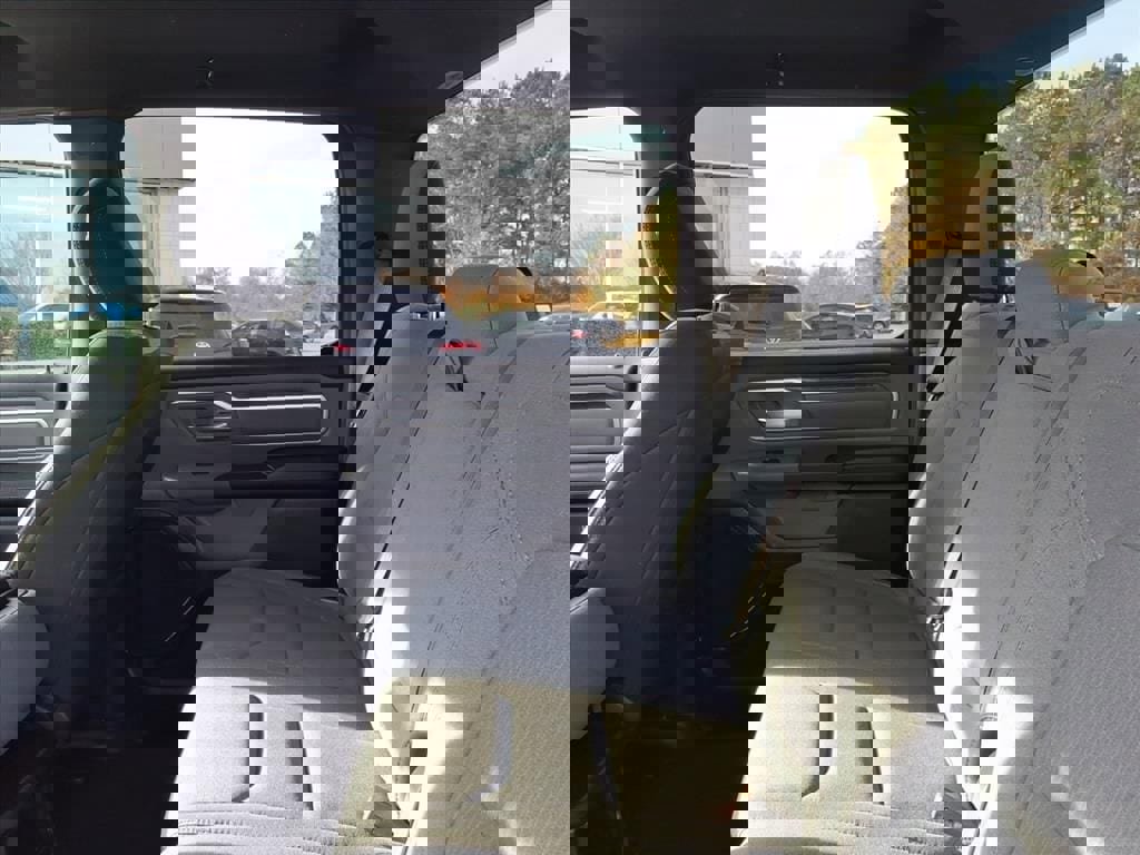 Used 2021 RAM 1500 Big Horn image 10