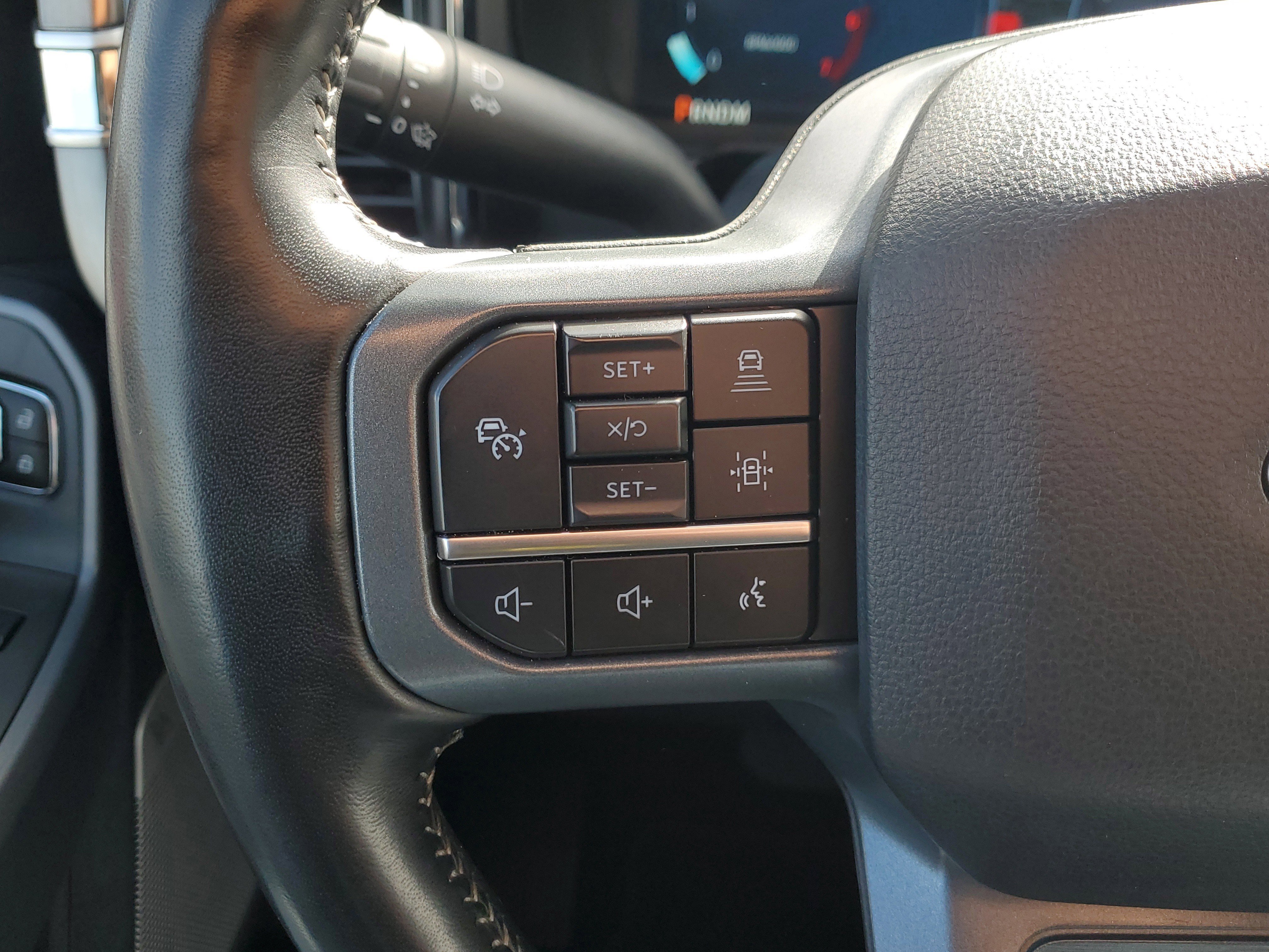 Certified 2024 Ford F250 Lariat w/ Lariat Ultimate Package image 25