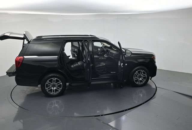 Certified 2025 Ford Expedition Active AWD/4WD image 51