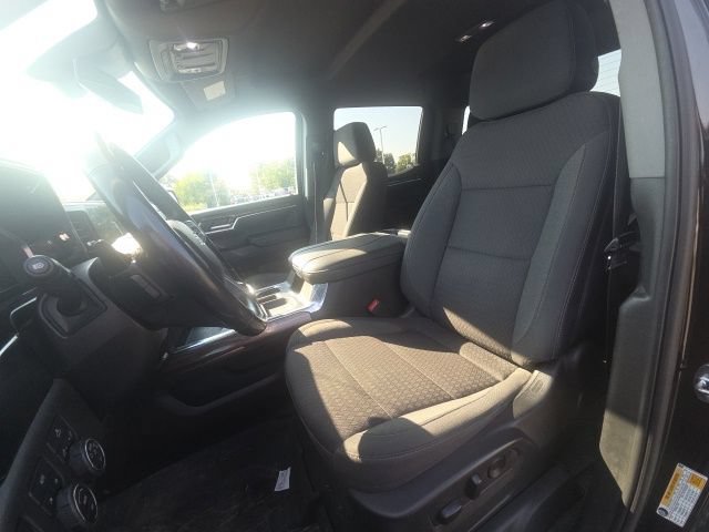 Used 2023 Chevrolet Silverado 1500 RST w/ Redline Edition AWD/4WD image 23
