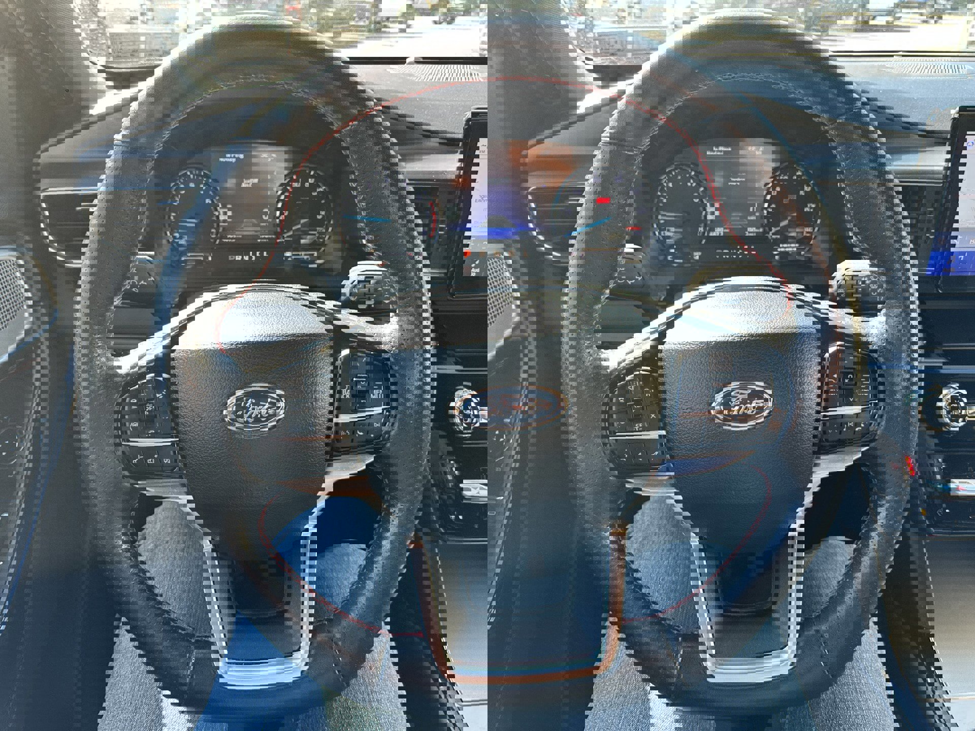 Certified 2023 Ford Explorer ST-Line image 14