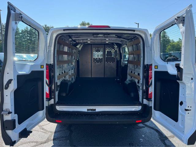 Certified 2025 Ford Transit 250 Low Roof w/ Exterior Upgrade Package RWD image 5