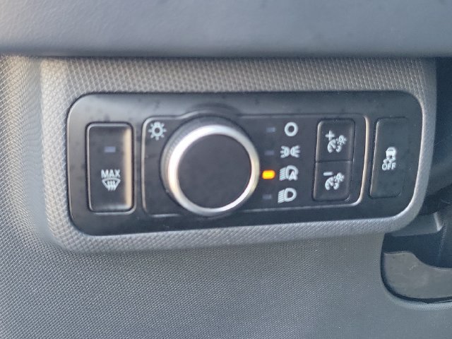 Certified 2025 Ford Mustang Mach-E Select RWD image 33