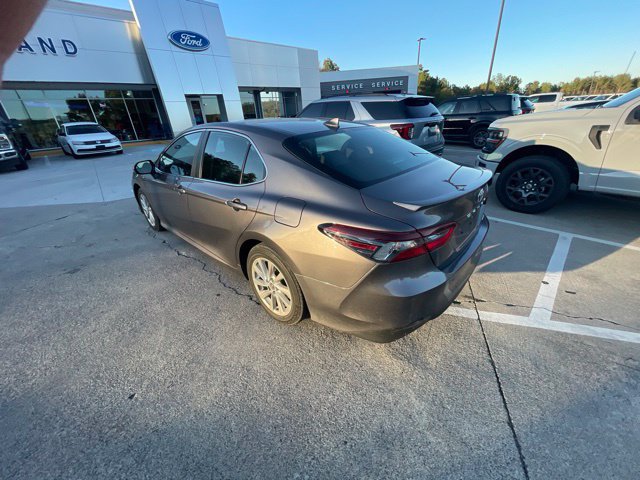 Used 2024 Toyota Camry LE FWD image 8