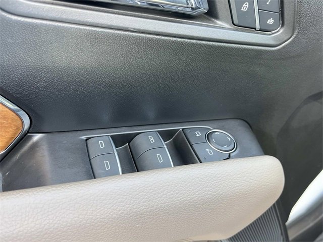 Used 2024 GMC Canyon Denali image 29