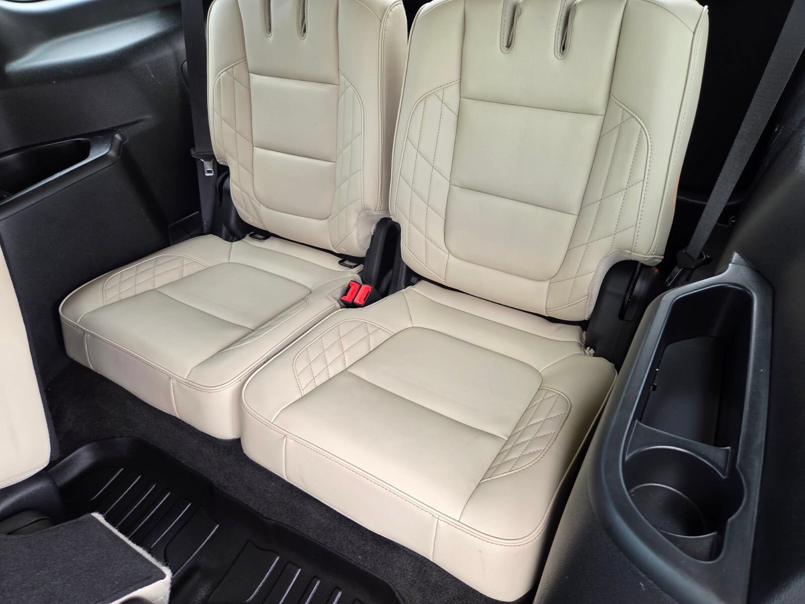 Certified 2018 Ford Explorer Platinum AWD/4WD image 13