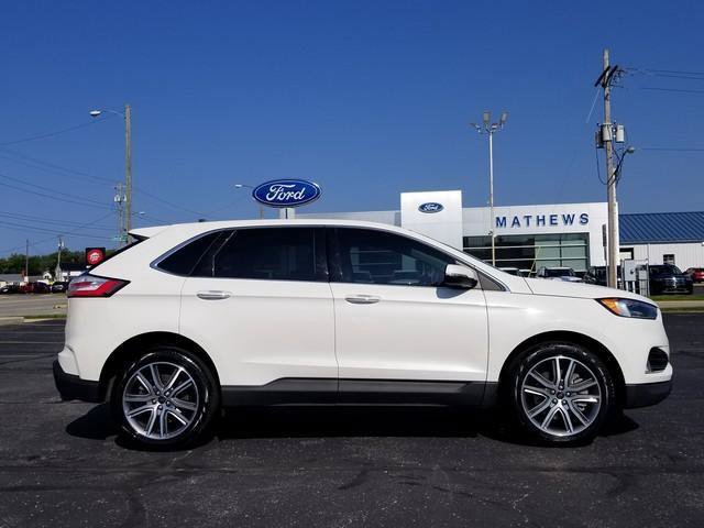 Certified 2024 Ford Edge Titanium w/ Equipment Group 301A AWD/4WD image 3