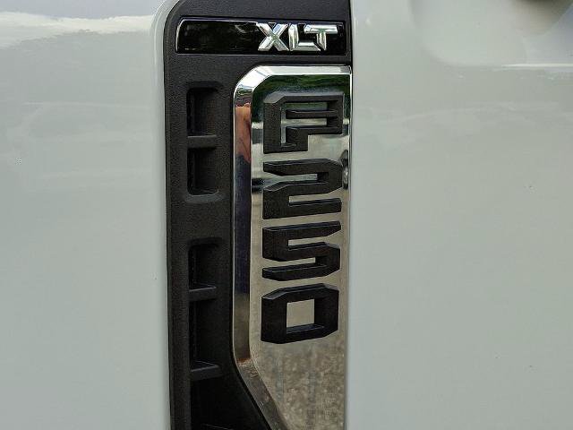 Certified 2025 Ford F250 XLT AWD/4WD image 29