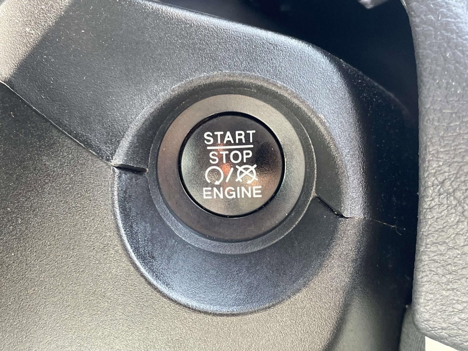 Used 2018 Jeep Compass Latitude w/ Popular Equipment Group image 25