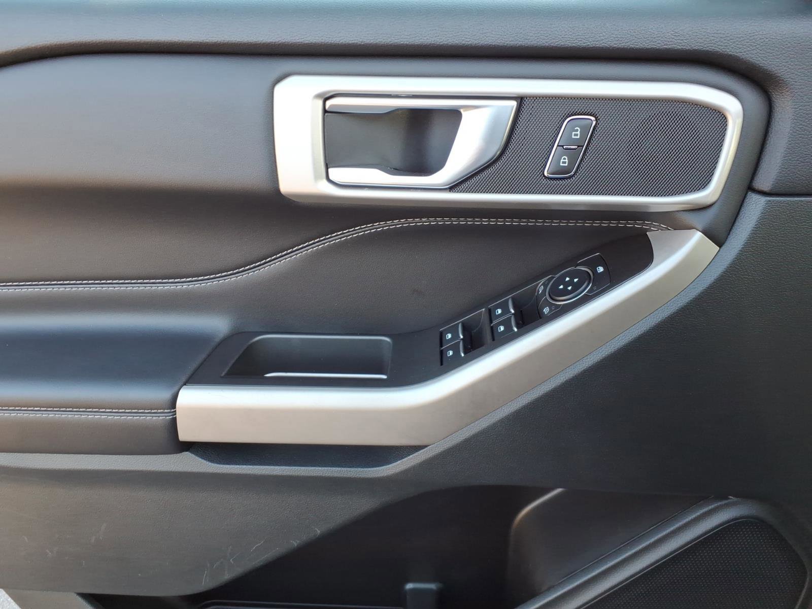 Certified 2024 Ford Explorer XLT w/ Equipment Group 202A image 10