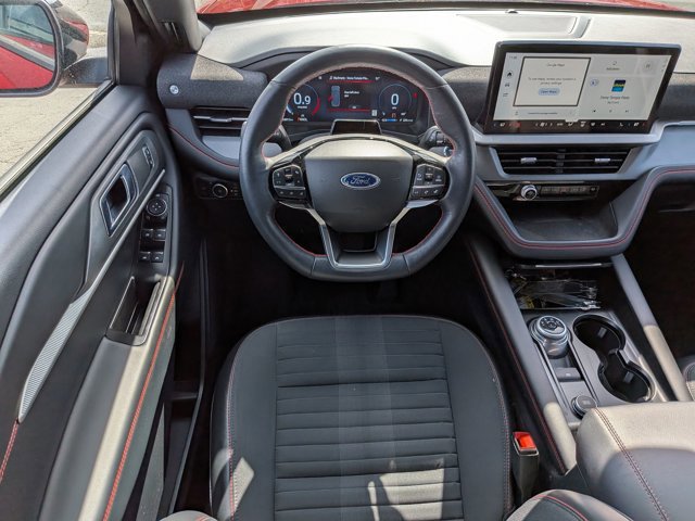 Certified 2025 Ford Explorer ST-Line image 29