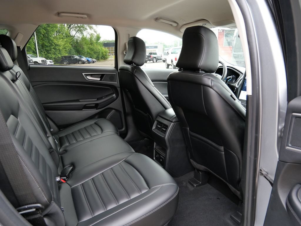 Certified 2024 Ford Edge SEL w/ Convenience Package AWD/4WD image 12