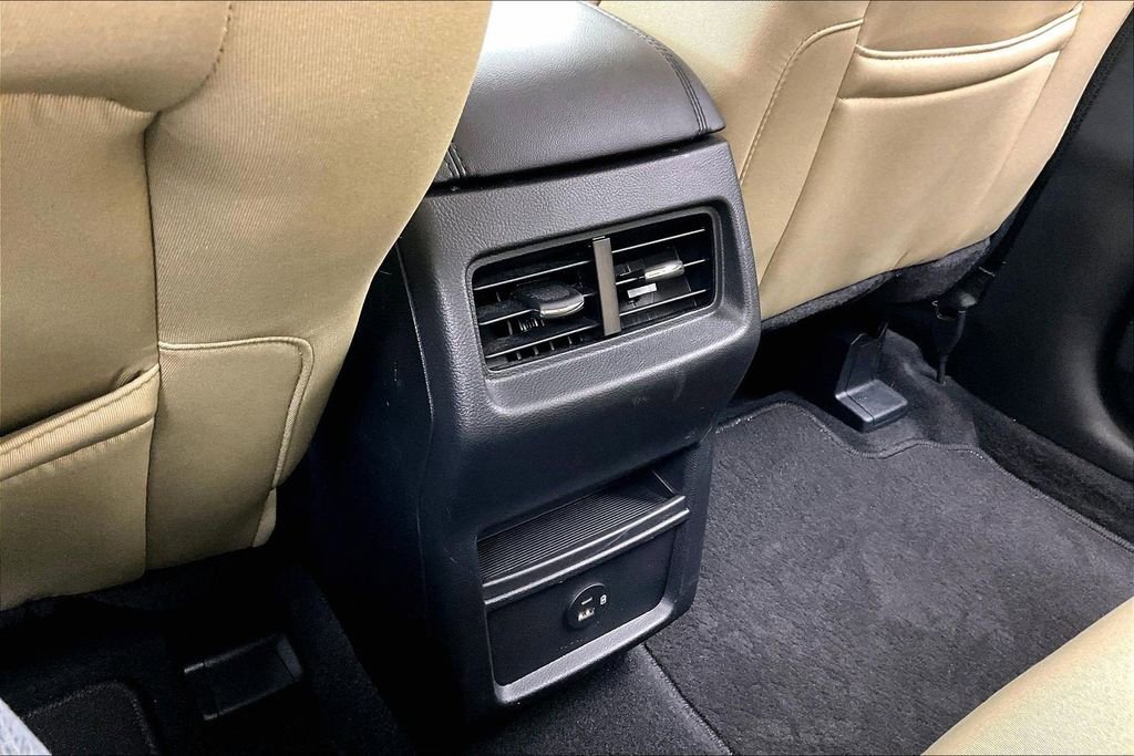 Certified 2022 Ford Edge SE w/ Cargo Accessory Package AWD/4WD image 33