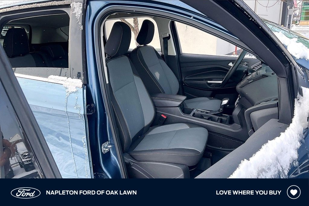 Certified 2018 Ford Escape SE image 6