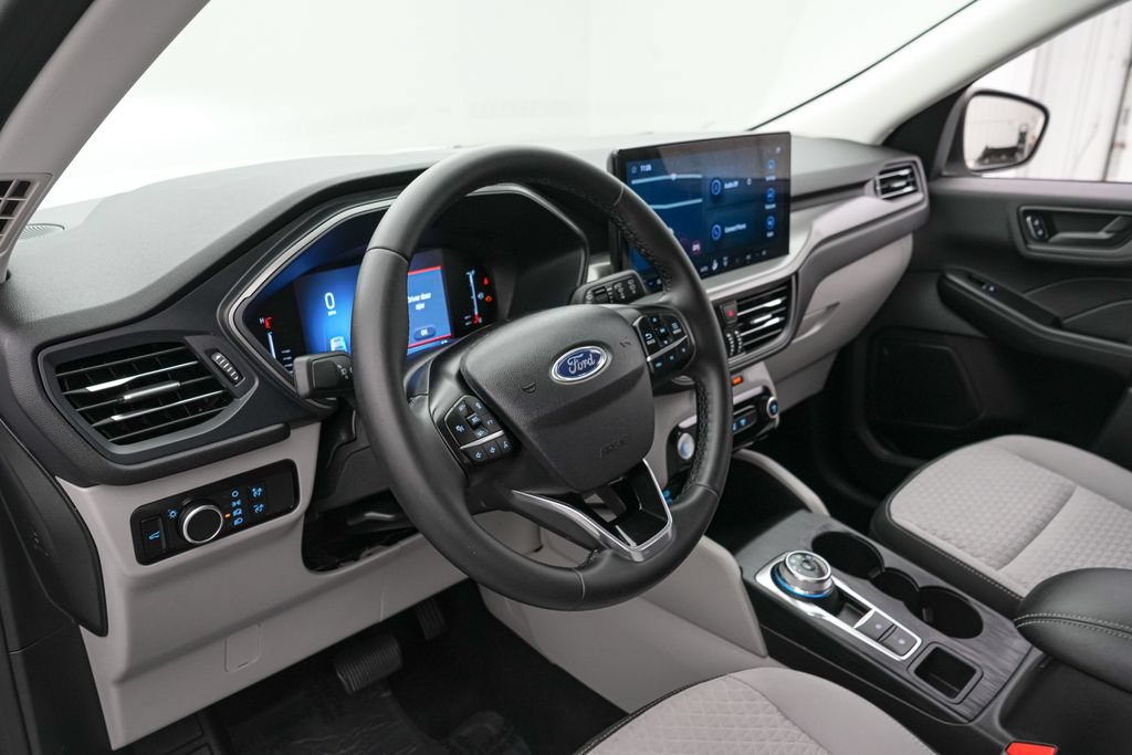 Certified 2023 Ford Escape Active w/ Tech Pack #1 FWD image 12