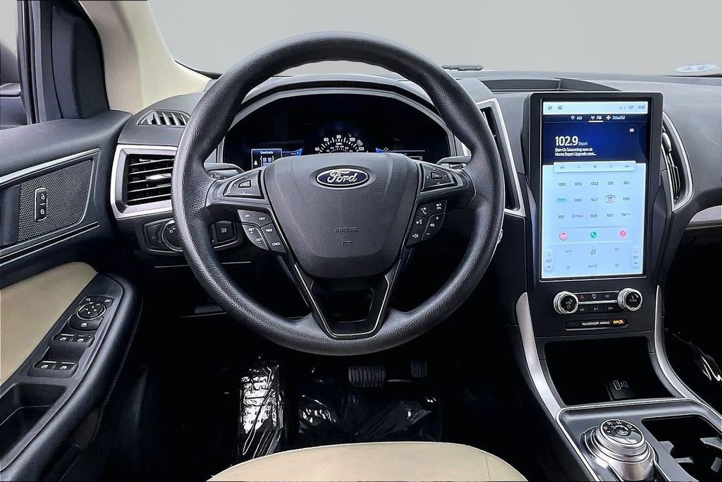 Certified 2022 Ford Edge SE w/ Cargo Accessory Package AWD/4WD image 5