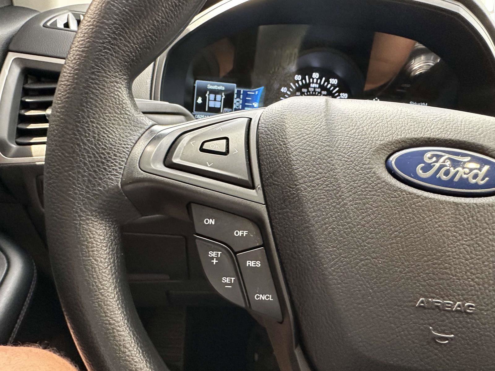 Certified 2023 Ford Edge SE w/ Black Appearance Package AWD/4WD image 32