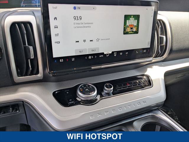 Certified 2025 Ford Expedition Active AWD/4WD image 17
