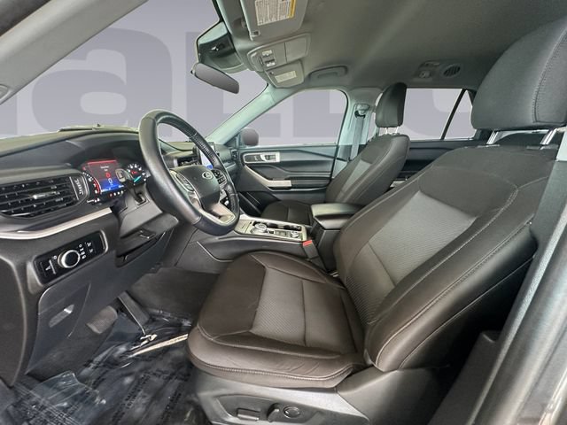 Certified 2023 Ford Explorer XLT w/ Class IV Trailer Tow Package AWD/4WD image 10