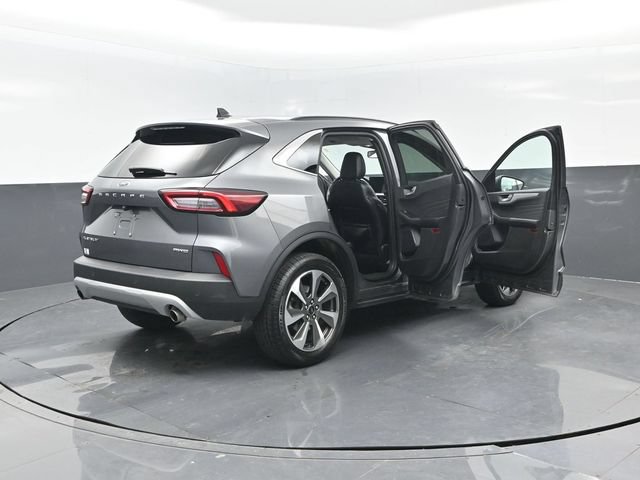 Certified 2024 Ford Escape Platinum AWD/4WD image 26