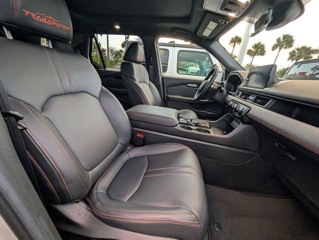 Used 2025 Honda Pilot TrailSport image 17