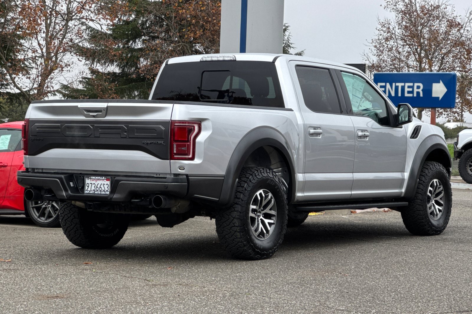 Certified 2018 Ford F150 Raptor w/ Equipment Group 802A Luxury image 4