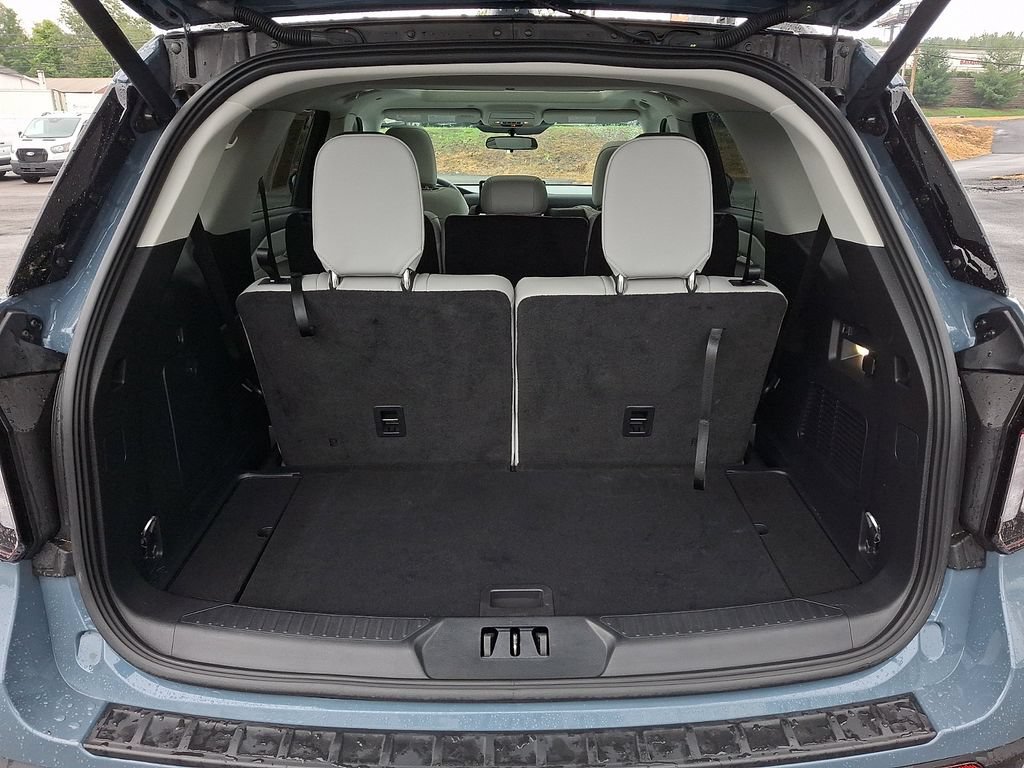 Certified 2025 Ford Explorer Active w/ Active Comfort Package AWD/4WD image 29