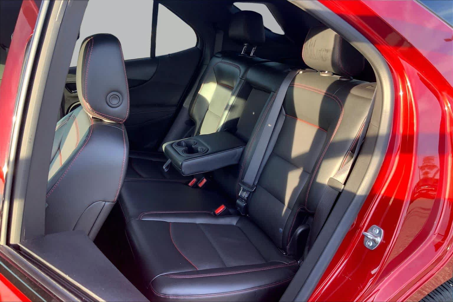 Used 2024 Chevrolet Equinox RS w/ RS Leather Package FWD image 19