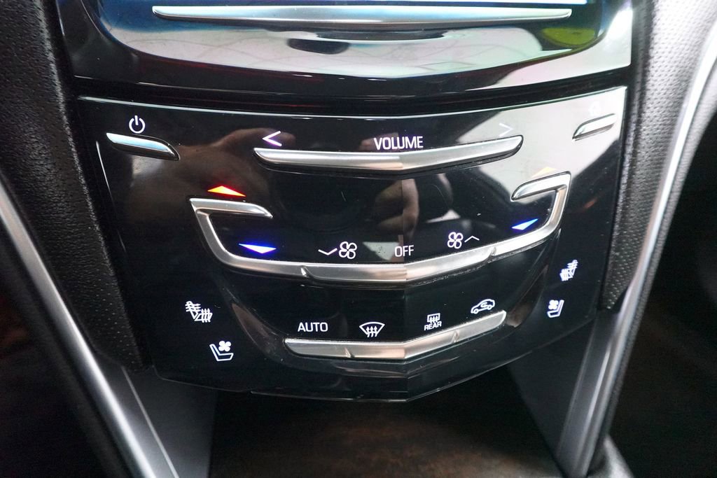 Used 2018 Cadillac XTS Luxury image 19