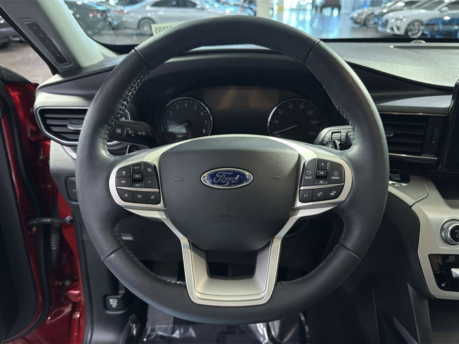 Certified 2020 Ford Explorer XLT w/ Equipment Group 202A AWD/4WD image 28