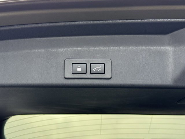 Used 2024 Subaru Ascent Limited w/ Technology Package image 41