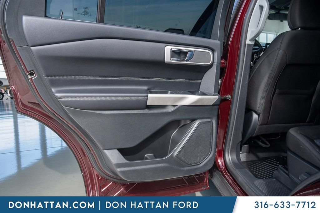 Certified 2022 Ford Explorer XLT w/ Class IV Trailer Tow Package AWD/4WD image 19