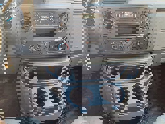 Certified 2022 Ford E-350 and Econoline 350 Super Duty image 11