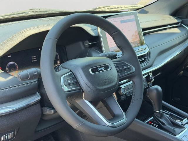 Used 2023 Jeep Compass High Altitude w/ Driver Assist Group I AWD/4WD image 18