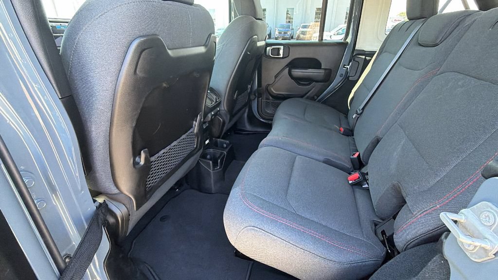 Used 2024 Jeep Wrangler Unlimited Rubicon AWD/4WD image 23