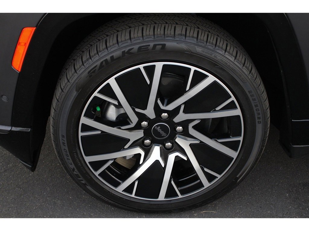 Used 2025 Jeep Wagoneer S Limited image 30