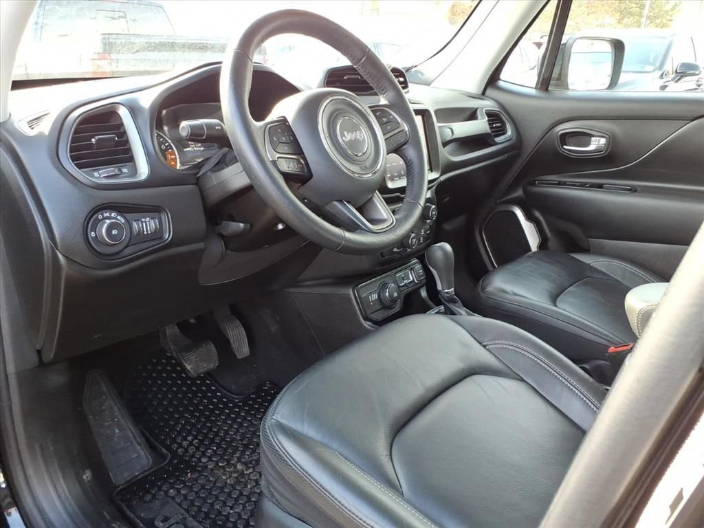 Used 2022 Jeep Renegade Limited w/ Sun, Sound & Wheels Group AWD/4WD image 12