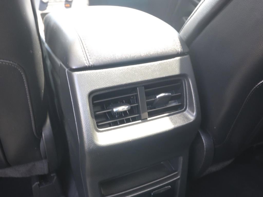 Certified 2023 Ford Edge SEL w/ Convenience Package AWD/4WD image 13