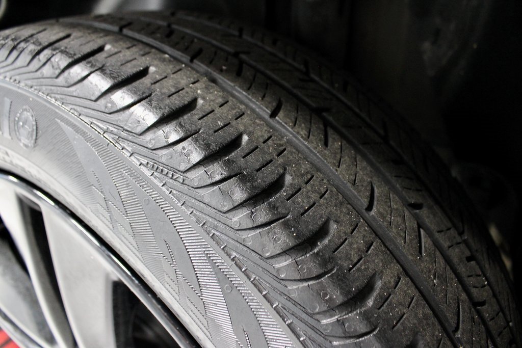 Used 2020 Chevrolet Trax LT w/ Redline Edition image 19