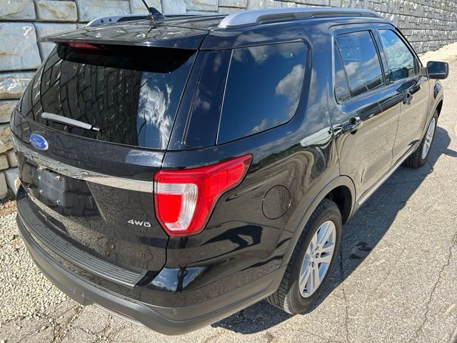Certified 2019 Ford Explorer XLT w/ Equipment Group 201A AWD/4WD image 5