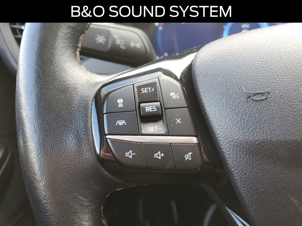 Certified 2022 Ford Escape Titanium w/ Titanium Elite Package image 19