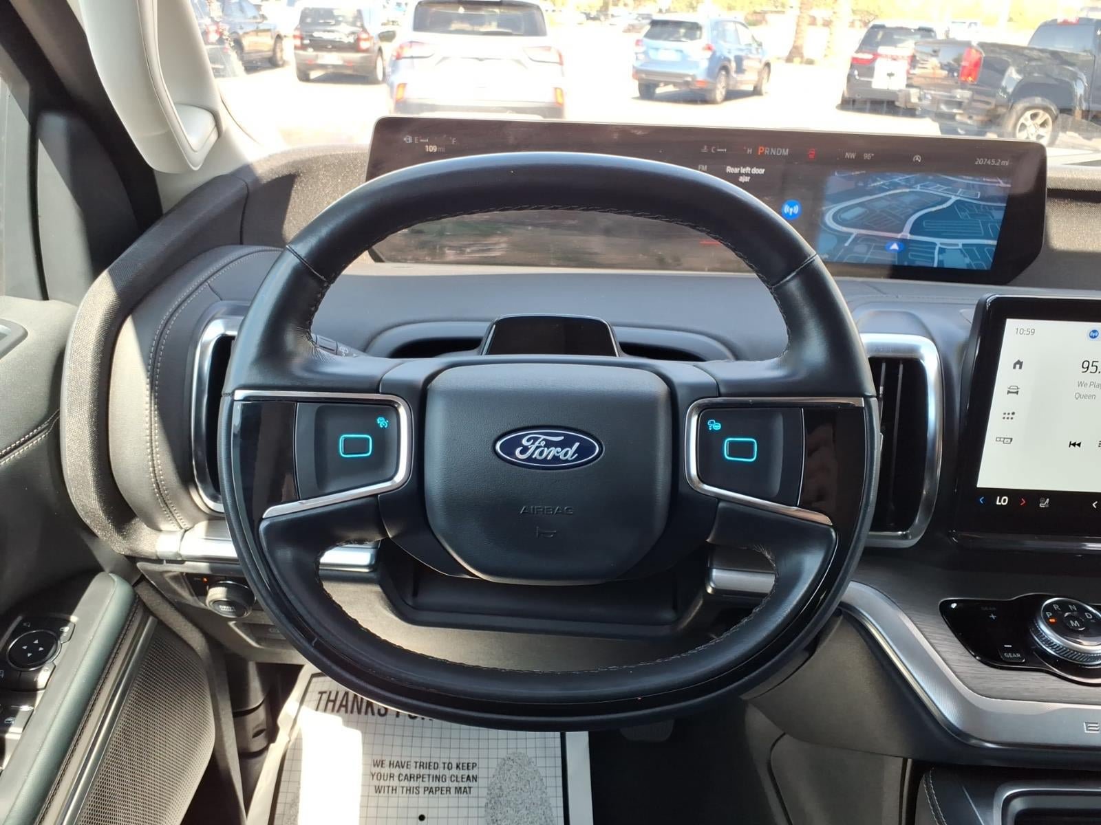 Certified 2025 Ford Expedition Platinum AWD/4WD image 20