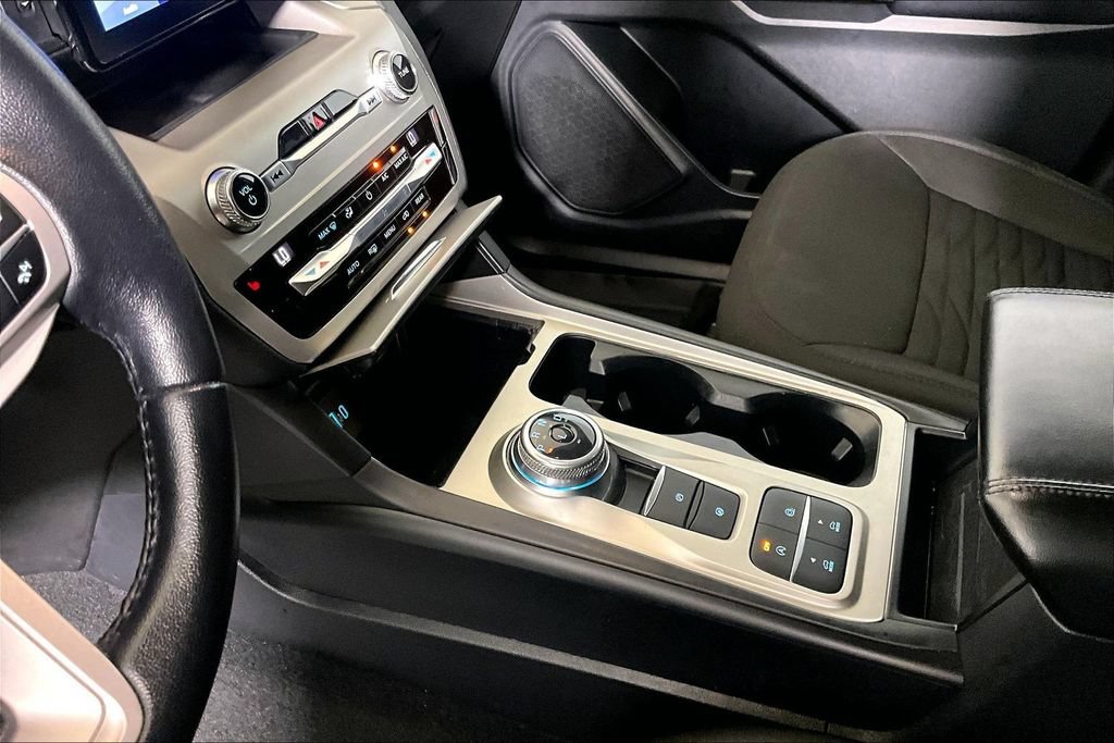 Certified 2021 Ford Explorer XLT RWD image 13