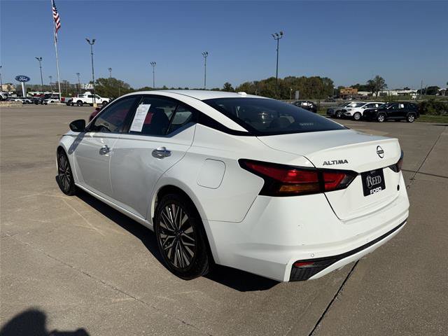 Used 2025 Nissan Altima 2.5 SV FWD image 7