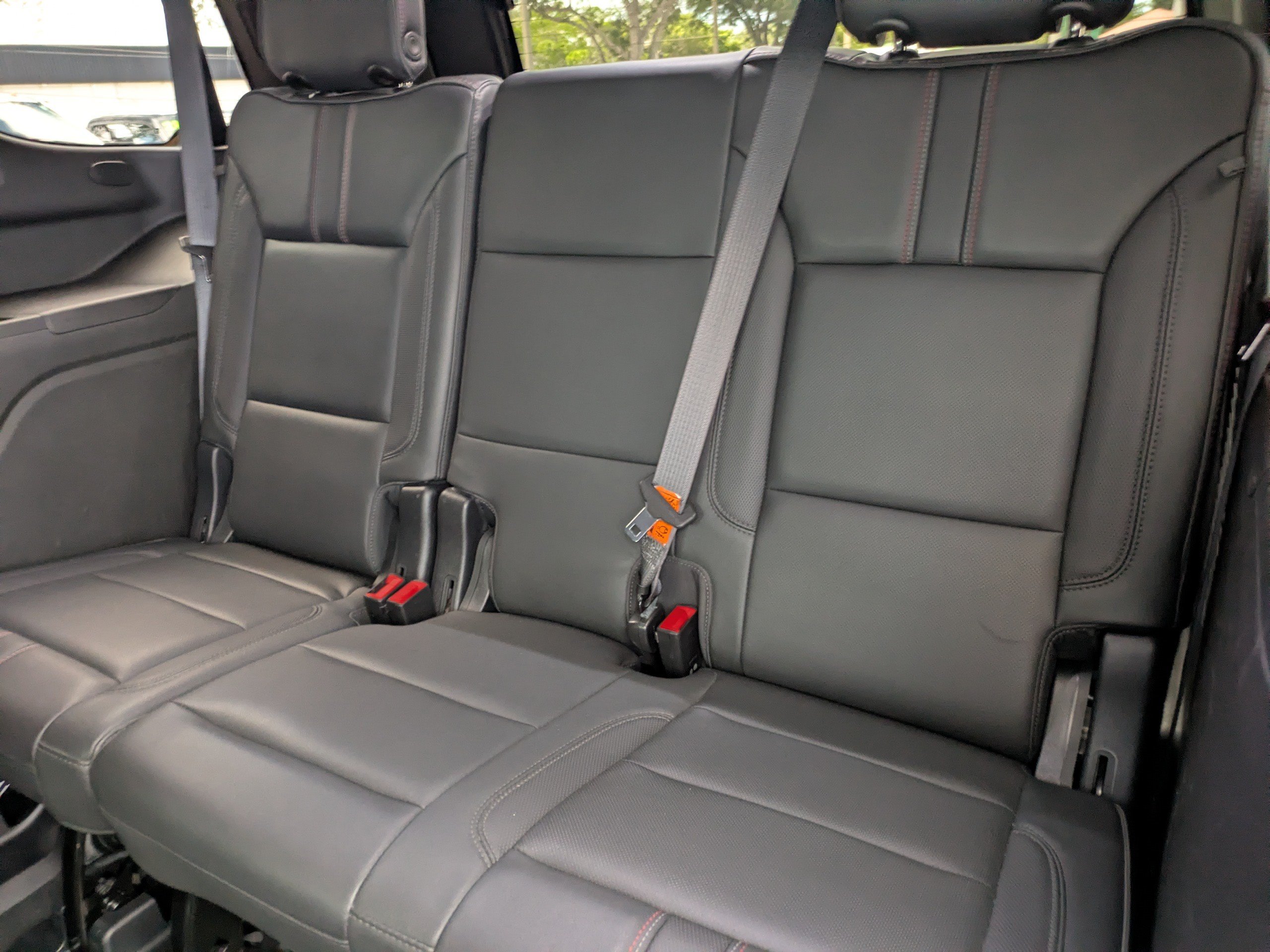 Used 2021 Chevrolet Tahoe RST w/ Luxury Package RWD image 14