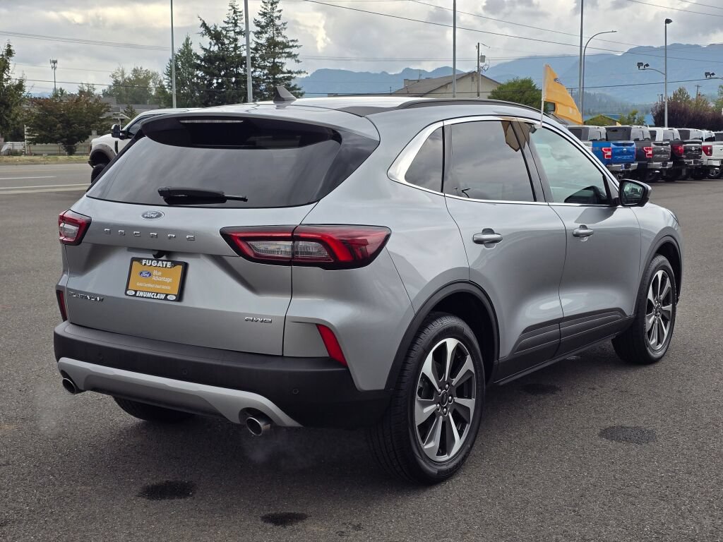 Certified 2024 Ford Escape Platinum AWD/4WD image 6